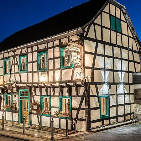 Land-Hotel Zum Schwan, Garni Weilerswist-Metternich, 3 E-Ladestationen, Naehe Phantasialand, Palmenparadies Euskirchen Exterior foto